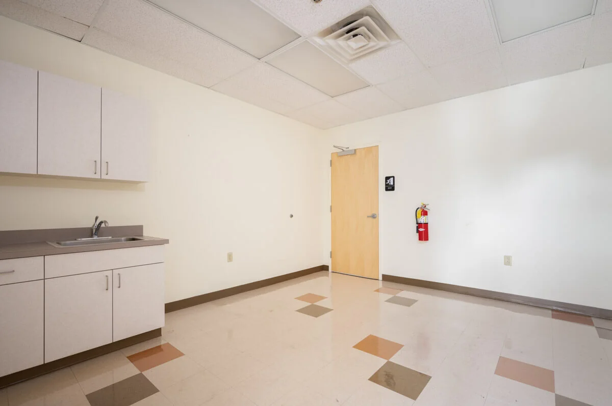 interior-medical-office-rental-leasing-norriton-pennsylvania-17
